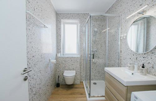 EVA's Apartment - Photo 8