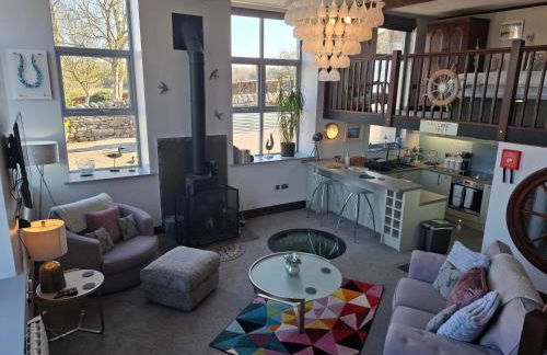 The Dairy, Yealand Redmayne in a rural setting, bring your dogs and horse - Photo 3