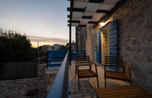 House AnaDora with pool - Zlarin - Photo 12