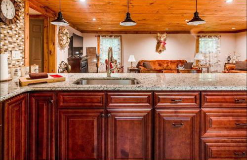 The Nook Lodge - cabin with hot tub at Shawnee and Camelback Mtn - Foto 8