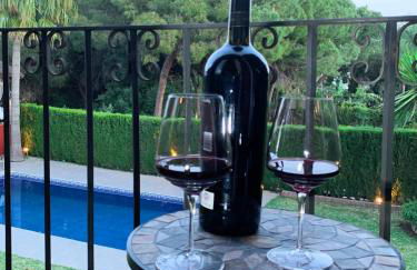 VILLA NABRISA MARBELLA, 5 BEDROOM, PRIVATE POOL, GARDEN, BBQ - Foto 27