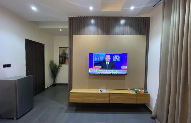 The Azaria Hotel & Apartment - Photo 41