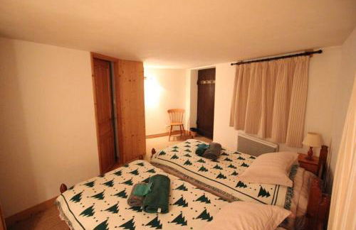 Atmospheric, original stone chalet in Meribel - Photo 6