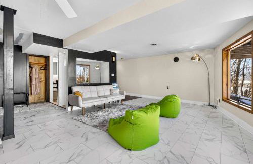 Amazing Views Hot Tub Deck FirePit & Game Room - Foto 46