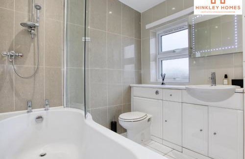 City Centre - Free Parking - HPC transport links - By Hinkley Homes Short Lets & Serviced Accommodation - Foto 28