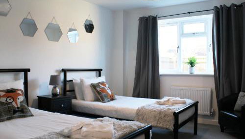 Abingdon - Private Flat with Garden & Parking 06 - Foto 3, wardrobe