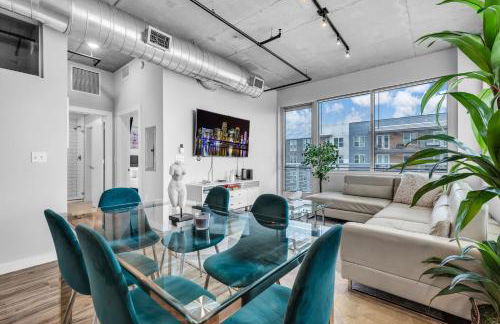 Chic 2BR Getaway Walk to Breweries and Art Walk - Photo 27