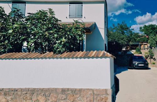 Mare`s Private House 1st floor with Pool - Foto 51