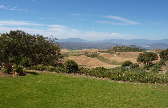 Leisure Meets Tranquility in Beautiful Villa Near Forest - Foto 21