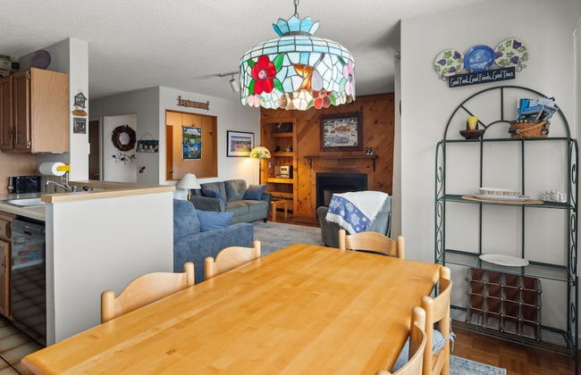 14 Snowside 2 Bedroom Condo by RedAwning - Photo 30