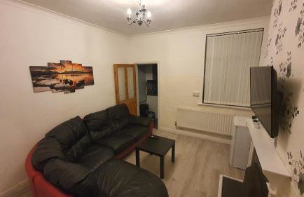2 bedroom house, Tunstall, Stoke-on-Trent. - Foto 6
