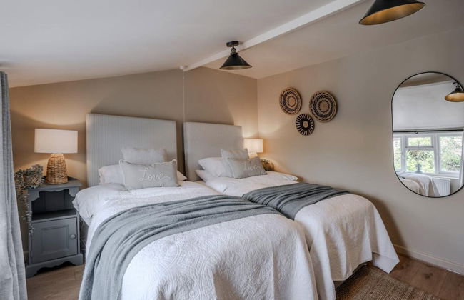 Coastal/petsok/kingbed/wifi/garden - Photo 2