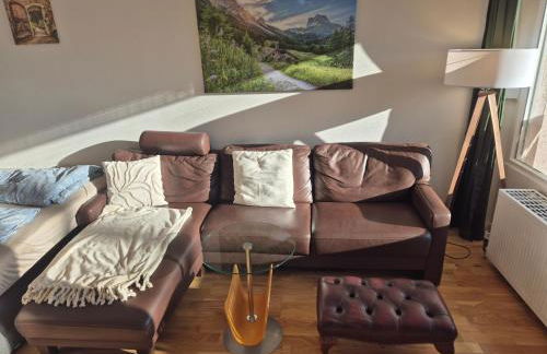 Neue moderne Ferienwohnung NaturBlick am Rothaarsteig mit Highspeed Internet Flatrate XXL Boxspringbett Terrasse mit PKW Parkplatz in Brilon 10 Minuten bis Willingen Ideal für Touristen und Geschäftsleute mit Rechnung - Foto 6