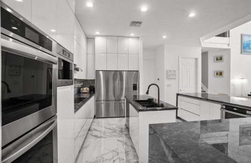 Luxury House with Movie Theater - Foto 30