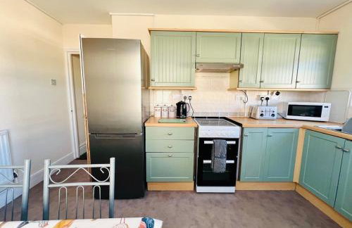 4-Bedroom House 5 mins to Beach & Parking - Foto 64