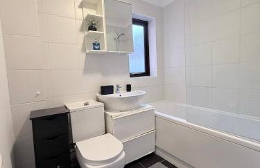 Stylish 3BR Cambridge Bungalow, Near Science Park - Foto 8