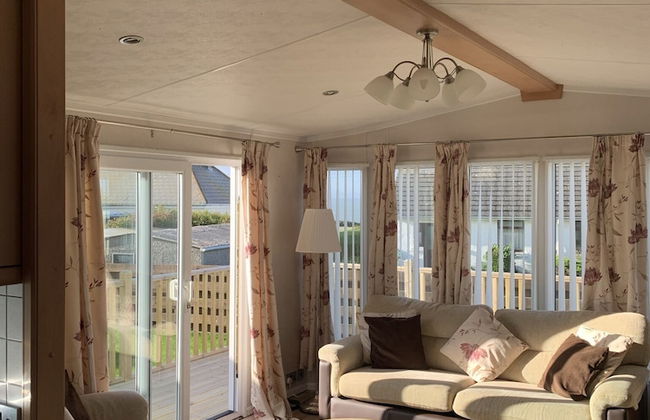 Immaculate 2-bed Lodge in Monreith - Photo 8