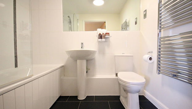 Q-East - Foto 5, Baño