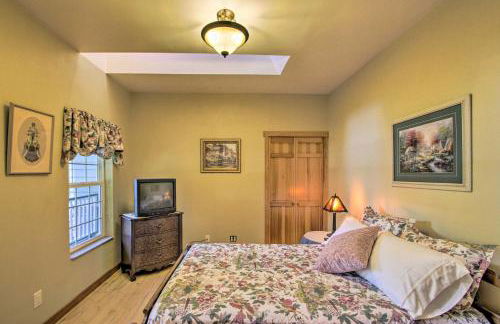 Serene South Bend Family Escape Dogs Welcome - Photo 17