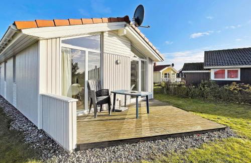 4 person holiday home in GROEMITZ - Photo 1