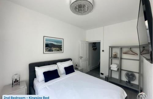 OCEAN ESCAPE 200m From the Sea, High Spec Town Centre Entire Flat, 3 Bedrooms, TVs All Rooms - Foto 5