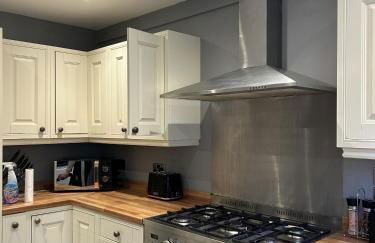 3 Bed House Close to Gatwick - Foto 35