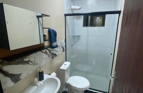 Casa completa com 2 quartos e garagem perto do aeroporto - Foto 8
