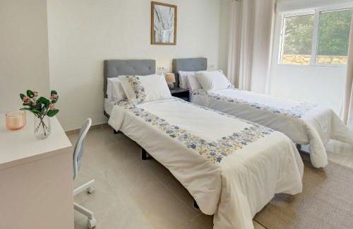 VILLA ROSES with swimming pool & mountain view - Foto 19