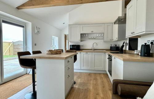 Apple Store- Countryside Apartment - Photo 5