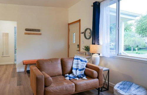 Charming Midtown Cottage Walkable & Cozy - Foto 21