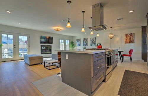Oceanside Home with Patio and Grill, Walk to Beach! - Foto 8