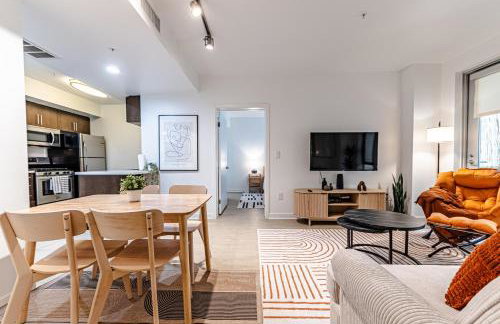 Stylish 2BDR & 2BTH - 15 mins walk to the beach! - Foto 19