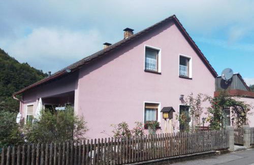 Ferienwohnung Böhrer im schönen Leinleitertal - Foto 1