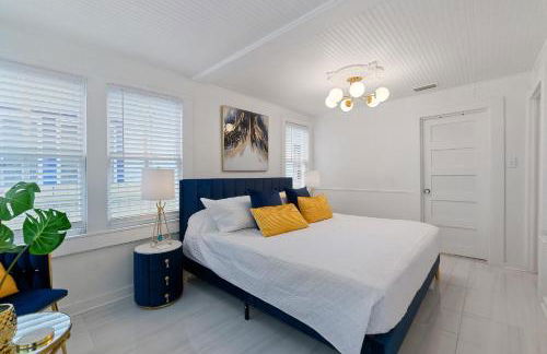 Coco's Cozy Cabana - Hot Tub Walk to Downtown - Foto 27