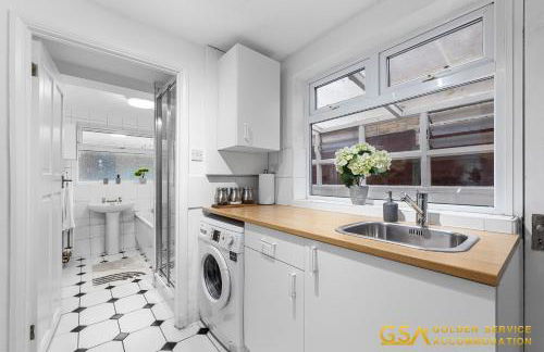 Stylist and Cosy 3 Bed House Leytonstone Sleeps 7 - Foto 20