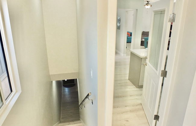 New Beach & Bay Retreat Full of Amenities! - Foto 16