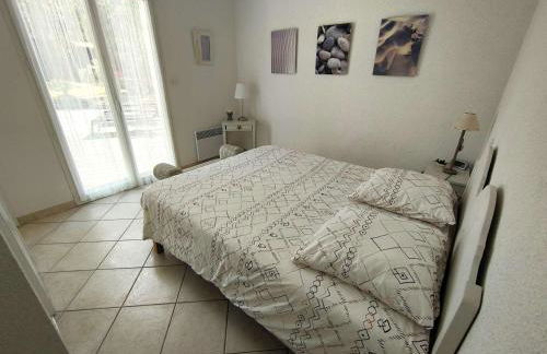 Villa spacieuse avec piscine chauffée, jardin et terrasse à Petit-Piquey - FR-1-736-9 - Photo 21