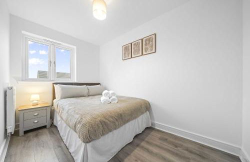 Fern Walk Spacious 3 Bedroom House - Dalkeith - Photo 11