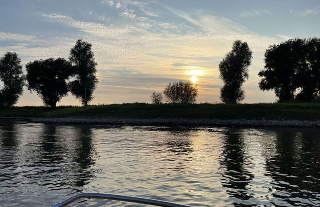 Holiday Home With Motorboat - Photo 19