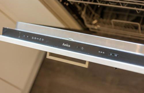 Rob's Flat - Moderne 3-Zimmer-Ferienwohnung mit Terrasse, 6 Schlafplätzen, 2 Min S-Bahn, Weil der Stadt bei Stuttgart - Foto 25