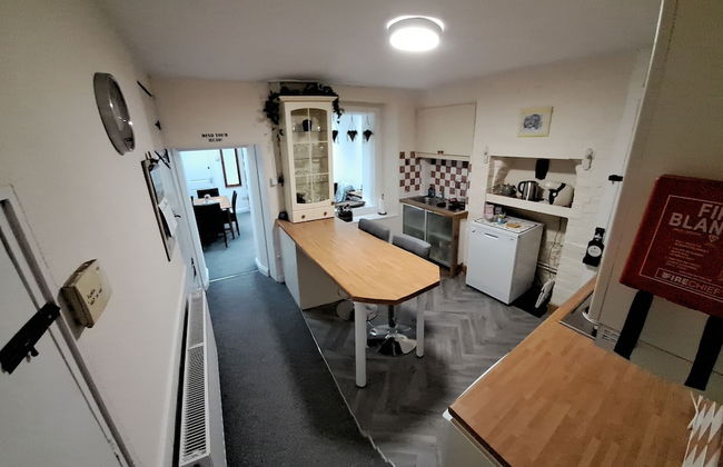 Charming Lincoln Cottage Family & Pet-friendly - Foto 15