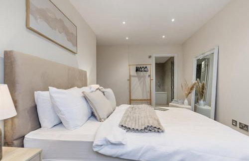 Stunning and Spacious Harrogate Apartment - Photo 12