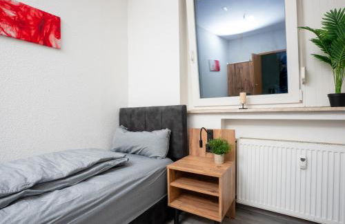 Serviceroom24 - Apartment 3 in Recklinghausen WLAN - Smart-TV - 24-7 Check-in und Küche - Foto 12