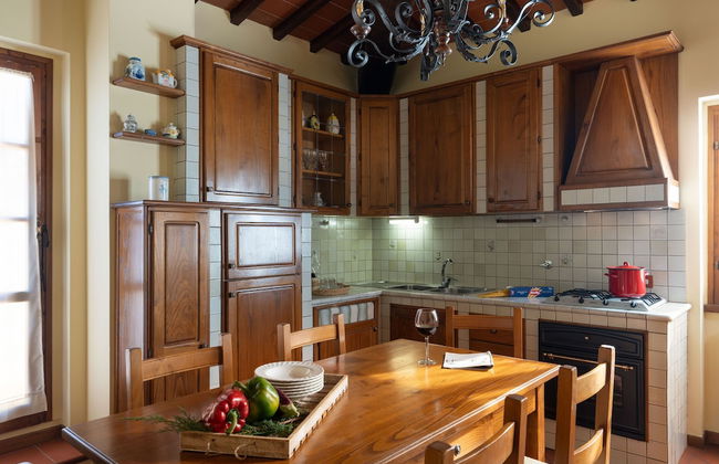 Renovated Farmhouse Near Florence - Photo 17