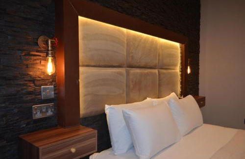 Afan Valley Hotel Suites Stylish Contractor Stay with Free Parking & Fast WiFi - Foto 10