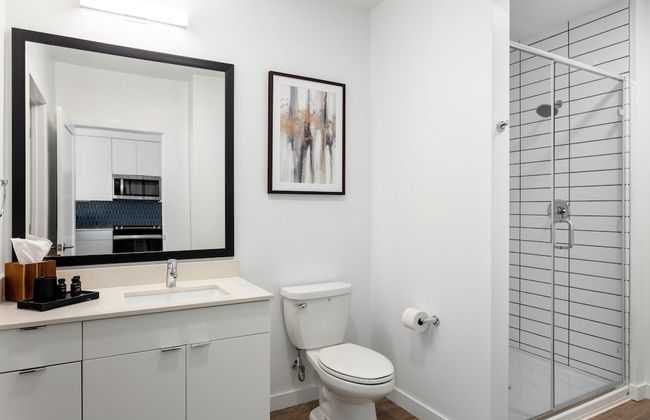 Mint House Nashville – The Gulch – Division St - Foto 47