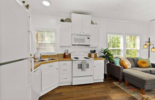 Treetop Cottage - 3 blocks from Historic District - Foto 5