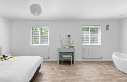 The Clover Lodge, Redlake Farm - Hot tub, BBQ, free parking - Foto 15