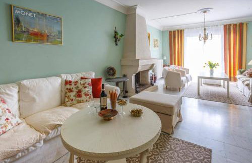 Villa De La Cloche by Villa Plus - Photo 11