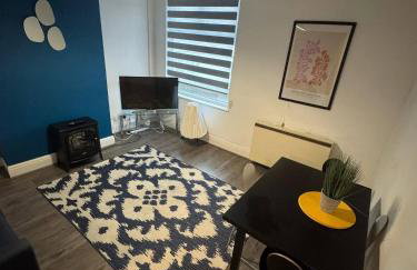 Sleek City Getaway - Walkable Free Parking - Foto 6